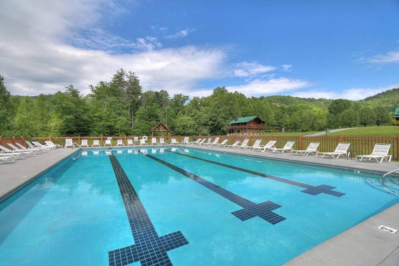 Willa Misty Mountain Retreat Sevierville Zewnętrze zdjęcie