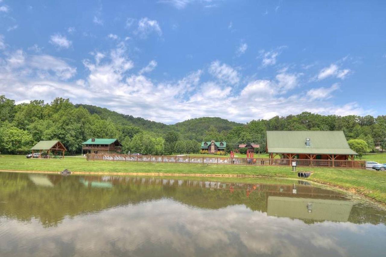 Willa Misty Mountain Retreat Sevierville Zewnętrze zdjęcie